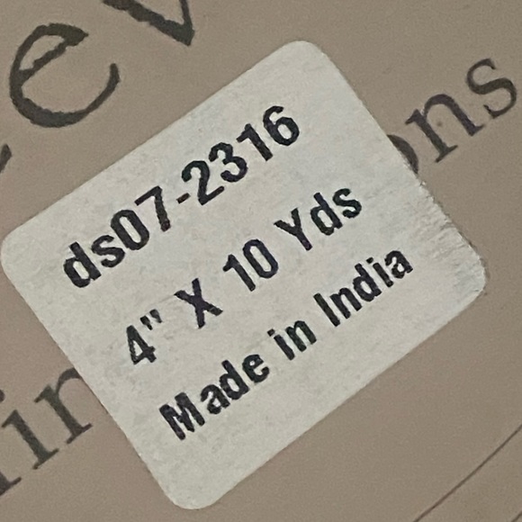 D. Steven’s gold beaded leaf embroidered wire ribbon wide sheer holiday wreath - Picture 3 of 7